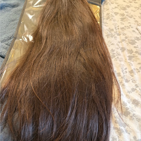 Luxurious Brown Hair Wig 22” 100% human hair - Picture 2 of 4